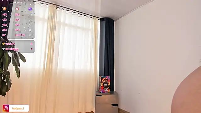 Snapshot of Harlyxu chatting on 01/31/25, 09:48 Harlyxu online show from 01/31/25, 09:48