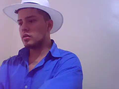 Malandralle online show from 12/05/25, 01:25