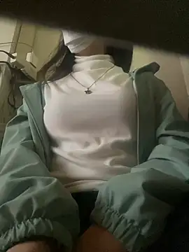 Tuongvy05 online show from 12/18/24, 06:57