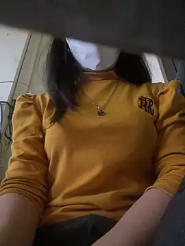 Tuongvy05 online show from 12/20/24, 02:30