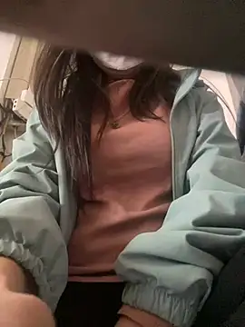 Tuongvy05 online show from 12/25/24, 04:44