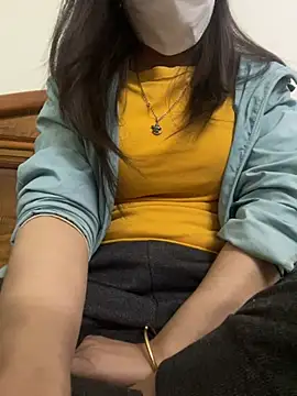 Tuongvy05 online show from 12/25/24, 06:41