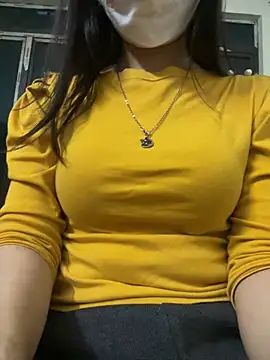 Tuongvy05 online show from 01/02/25, 11:20