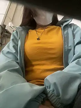 Tuongvy05 online show from 01/15/25, 03:54