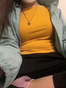 Tuongvy05 online show from 01/16/25, 05:44