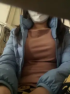 Tuongvy05 online show from 02/25/25, 08:36