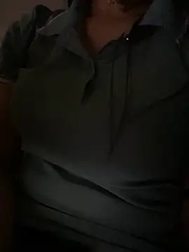 Tuongvy05 online show from 10/19/25, 04:40