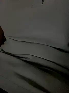 Tuongvy05 online show from 10/22/25, 04:18