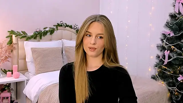 Snapshot of RozzitaBedberry chatting on 01/18/25, 11:11 RozzitaBedberry online show from 01/18/25, 11:11