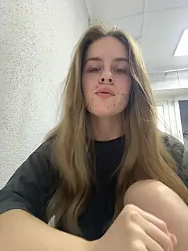 Snapshot of RozzitaBedberry chatting on 01/25/25, 11:23 RozzitaBedberry online show from 01/25/25, 11:23