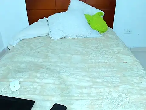 Chandler ken online show from 04/11/26, 04:17