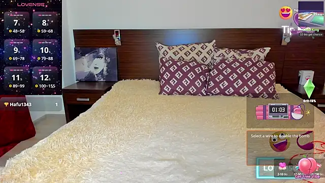 Snapshot of Hanna_Becrett17 chatting on 12/19/24, 12:45 Hanna Becrett17 online show from 12/19/24, 12:45