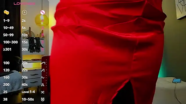 Snapshot of LiaTaylorr chatting on 03/12/25, 12:57 LiaTaylorr online show from 03/12/25, 12:57