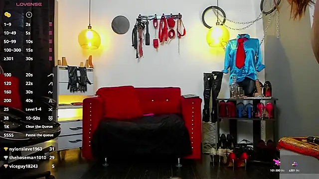 Snapshot of LiaTaylorr chatting on 03/12/25, 07:06 LiaTaylorr online show from 03/12/25, 07:06