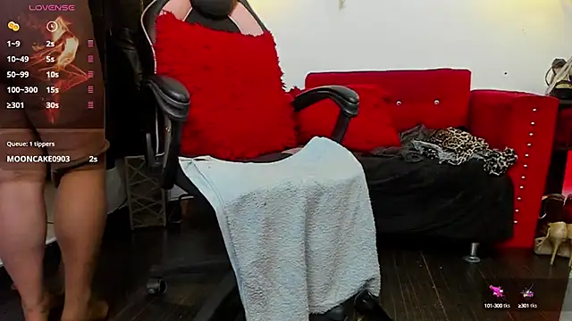 Snapshot of LiaTaylorr chatting on 03/15/25, 03:48 LiaTaylorr online show from 03/15/25, 03:48