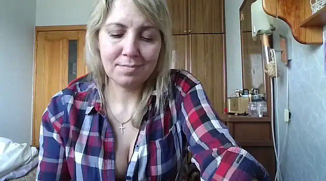 IrinaB1 online show from 02/17/25, 11:02