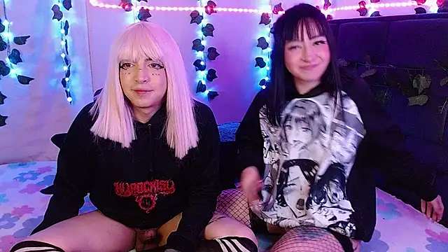 Snapshot of the_lesbian_game chatting on 01/30/25, 03:55 the lesbian game online show from 01/30/25, 03:55