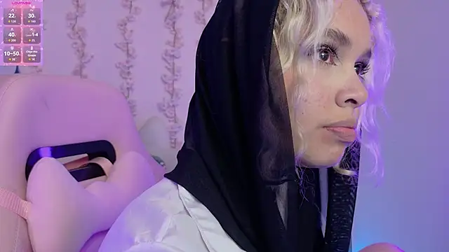 Snapshot of Haelycute chatting on 03/14/26, 03:45 Haelycute online show from 03/14/26, 03:45