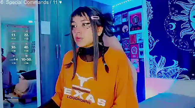 Snapshot of melissahowl chatting on 01/28/25, 11:28 melissahowl online show from 01/28/25, 11:28