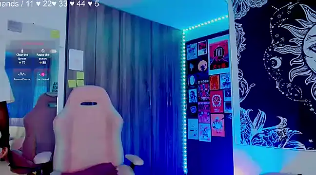 Snapshot of melissahowl chatting on 02/01/25, 06:51 melissahowl online show from 02/01/25, 06:51