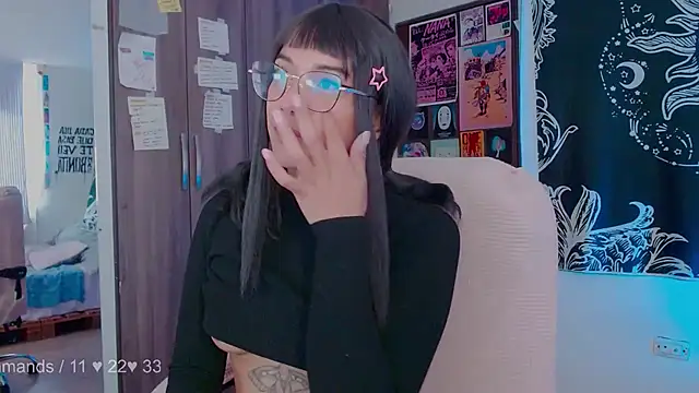 Snapshot of melissahowl chatting on 10/10/25, 01:21 melissahowl online show from 10/10/25, 01:21