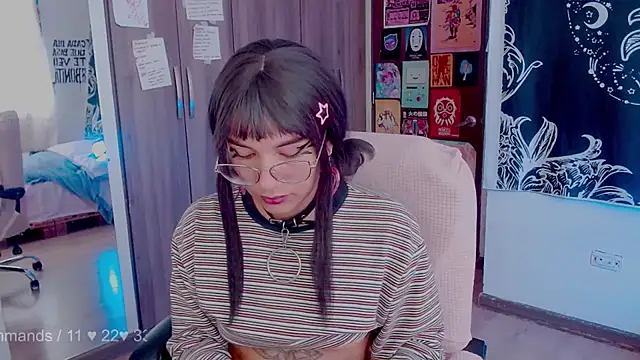 Snapshot of melissahowl chatting on 10/23/25, 09:46 melissahowl online show from 10/23/25, 09:46