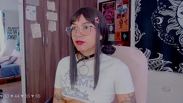 Snapshot of melissahowl chatting on 10/24/25, 02:46 melissahowl online show from 10/24/25, 02:46