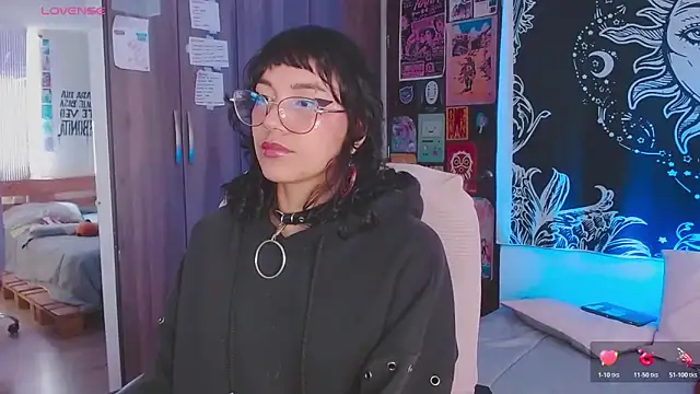 Snapshot of melissahowl chatting on 11/06/25, 04:30 melissahowl online show from 11/06/25, 04:30