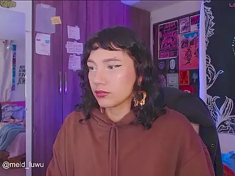 Snapshot of melissahowl chatting on 11/12/25, 12:33 melissahowl online show from 11/12/25, 12:33