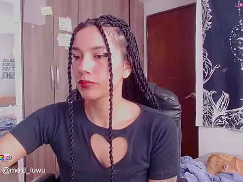 Snapshot of melissahowl chatting on 03/25/26, 09:43 melissahowl online show from 03/25/26, 09:43