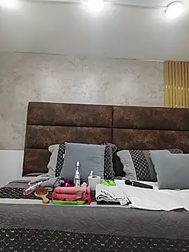 IsisBlake online show from 02/09/26, 11:03