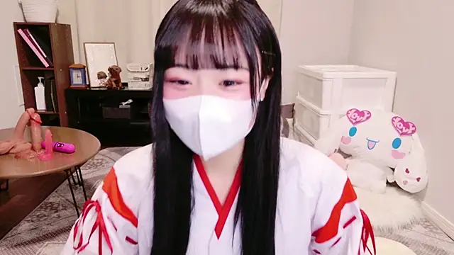 Snapshot of Mia--meow chatting on 12/31/24, 10:58 Mia--meow online show from 12/31/24, 10:58