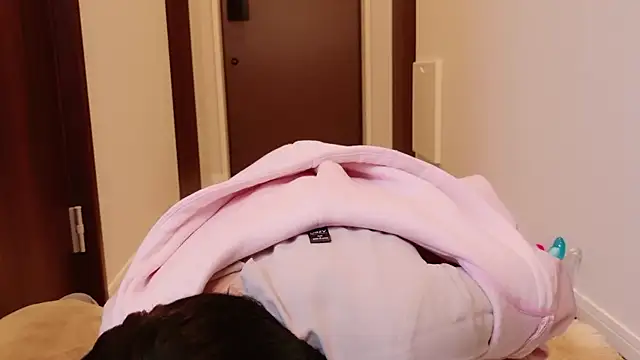 Mia--meow online show from 01/13/25, 05:12