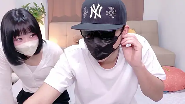 Snapshot of Mia--meow chatting on 11/08/25, 04:12 Mia--meow online show from 11/08/25, 04:12