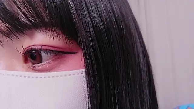 Snapshot of Mia--meow chatting on 12/21/25, 12:56 Mia--meow online show from 12/21/25, 12:56