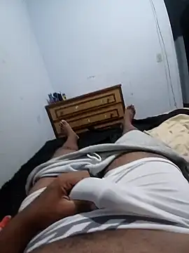 morenogts69 online show from 02/16/25, 04:09