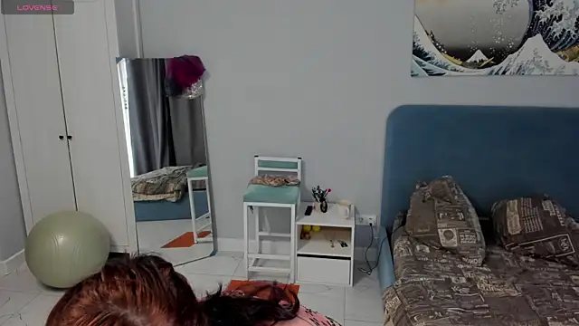 Snapshot of Julia__Frey chatting on 08/02/26, 08:35 Julia Frey online show from 08/02/26, 08:35