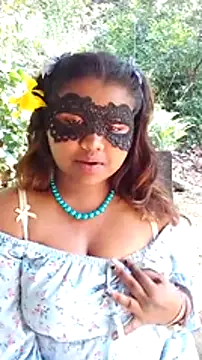 Snapshot of Sexy--queen1 chatting on 12/27/24, 04:26 Sexy--queen1 online show from 12/27/24, 04:26