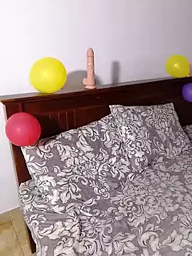 Snapshot of Sexy--queen1 chatting on 02/15/25, 01:49 Sexy--queen1 online show from 02/15/25, 01:49