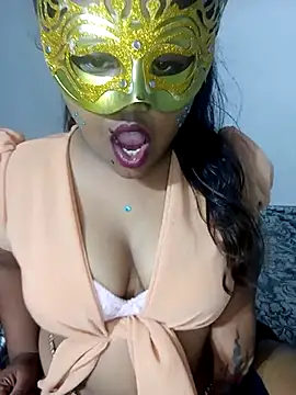 Snapshot of Sexy--queen1 chatting on 03/13/25, 08:32 Sexy--queen1 online show from 03/13/25, 08:32