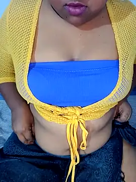 Snapshot of Sexy--queen1 chatting on 09/09/25, 05:23 Sexy--queen1 online show from 09/09/25, 05:23