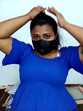 Snapshot of Sexy--queen1 chatting on 09/25/25, 05:44 Sexy--queen1 online show from 09/25/25, 05:44