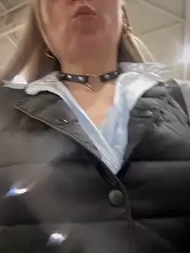 Crazy-Rosa online show from 02/22/25, 01:35