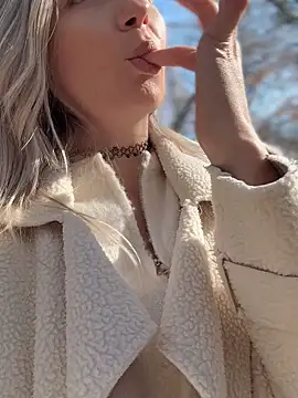 Crazy-Rosa online show from 03/19/26, 05:33