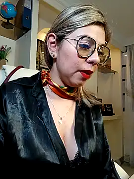 Snapshot of Cata_Office-12 chatting on 12/02/24, 05:04 Cata Office-12 online show from 12/02/24, 05:04