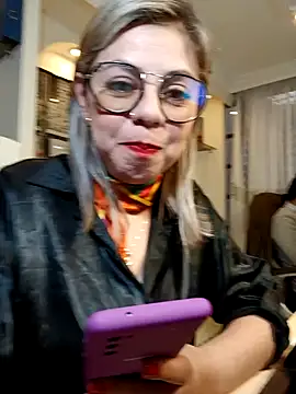 Snapshot of Cata_Office-12 chatting on 12/02/24, 08:11 Cata Office-12 online show from 12/02/24, 08:11