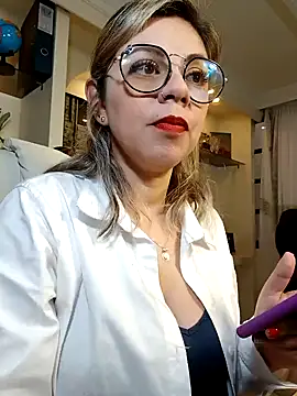 Snapshot of Cata_Office-12 chatting on 12/04/24, 04:27 Cata Office-12 online show from 12/04/24, 04:27