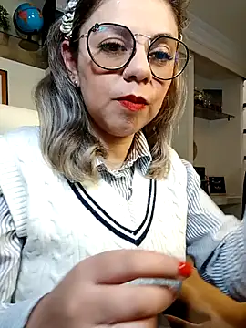 Snapshot of Cata_Office-12 chatting on 12/06/24, 04:28 Cata Office-12 online show from 12/06/24, 04:28