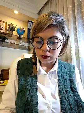 Snapshot of Cata_Office-12 chatting on 01/28/25, 03:57 Cata Office-12 online show from 01/28/25, 03:57