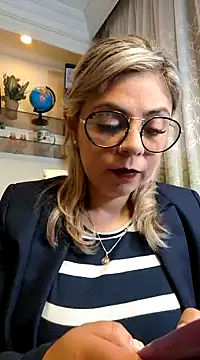 Snapshot of Cata_Office-12 chatting on 01/29/25, 07:43 Cata Office-12 online show from 01/29/25, 07:43